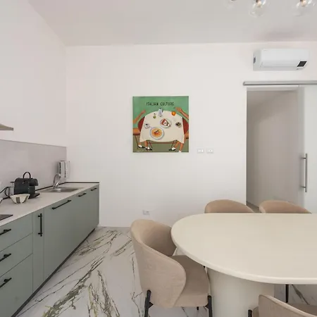וילה San Mamolo - Seven Bedroom Liberty *