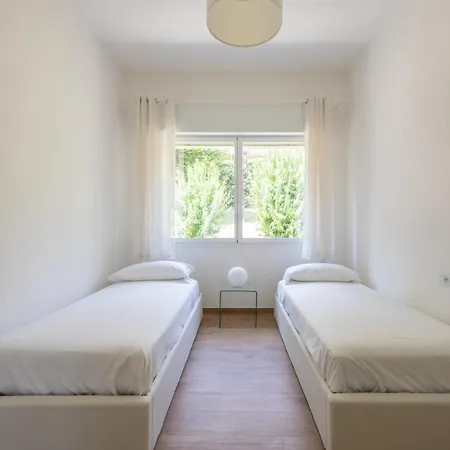 וילה San Mamolo - Seven Bedroom Liberty *